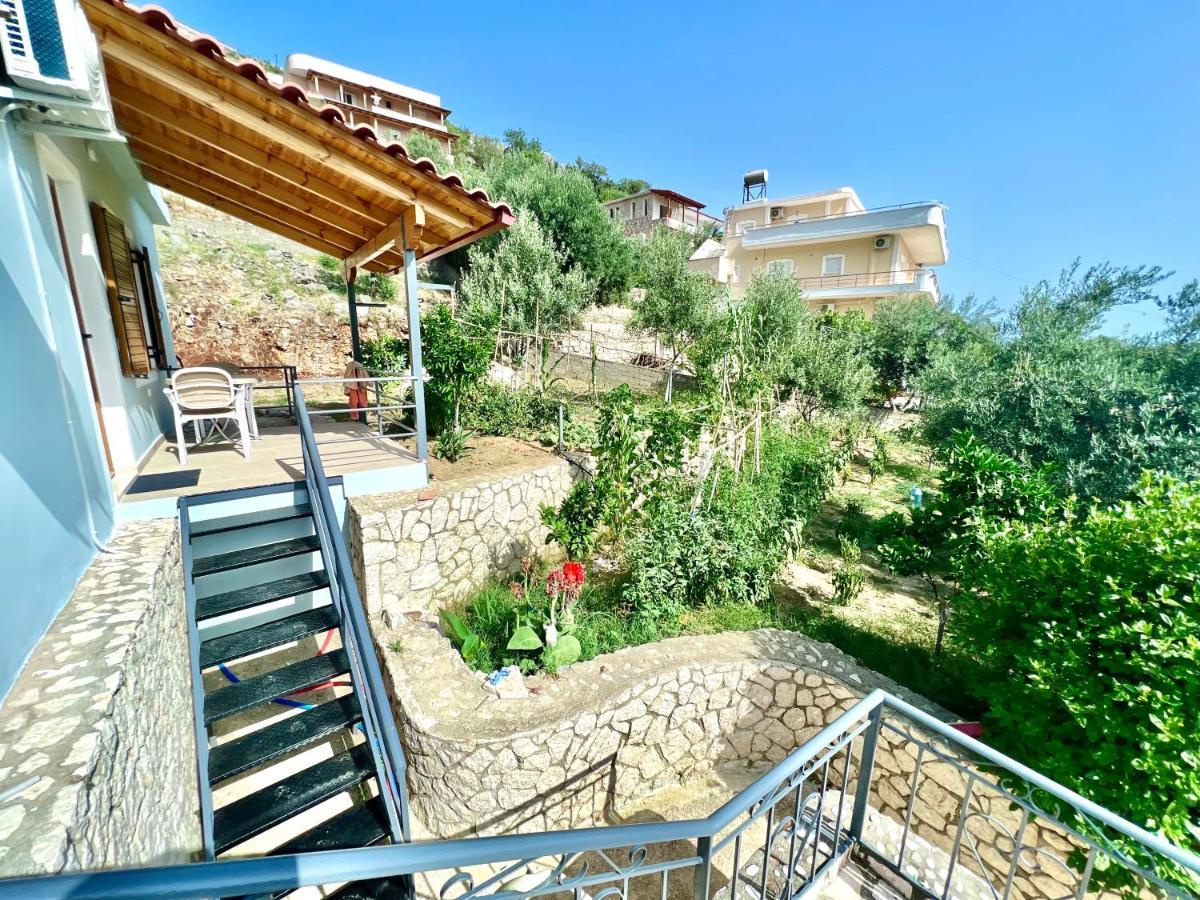 Coral Guesthouse Sarande Exterior photo